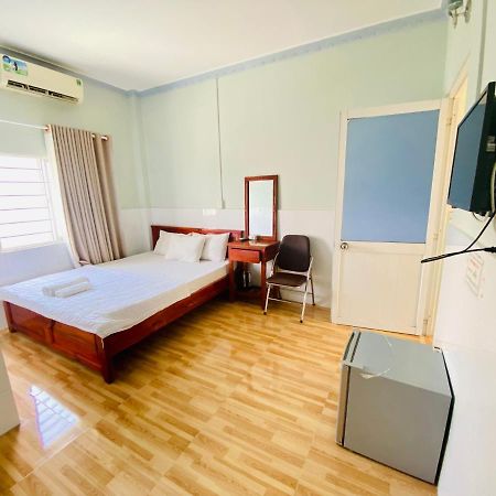 مبيت وإفطار دونغ دونغ Nha Nghi Y Vy المظهر الخارجي الصورة